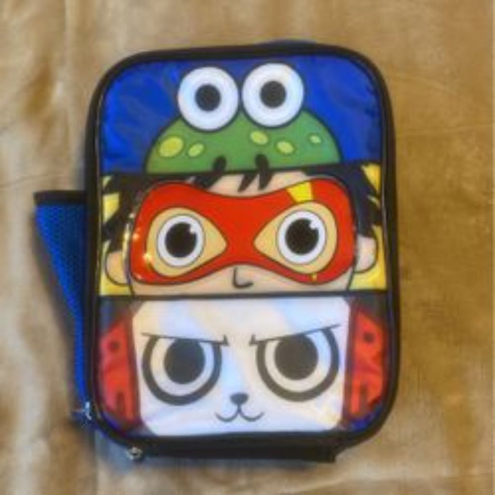 Ryan's New World Vinyl Zippered School Lunch Box Ryan Panda & Gus